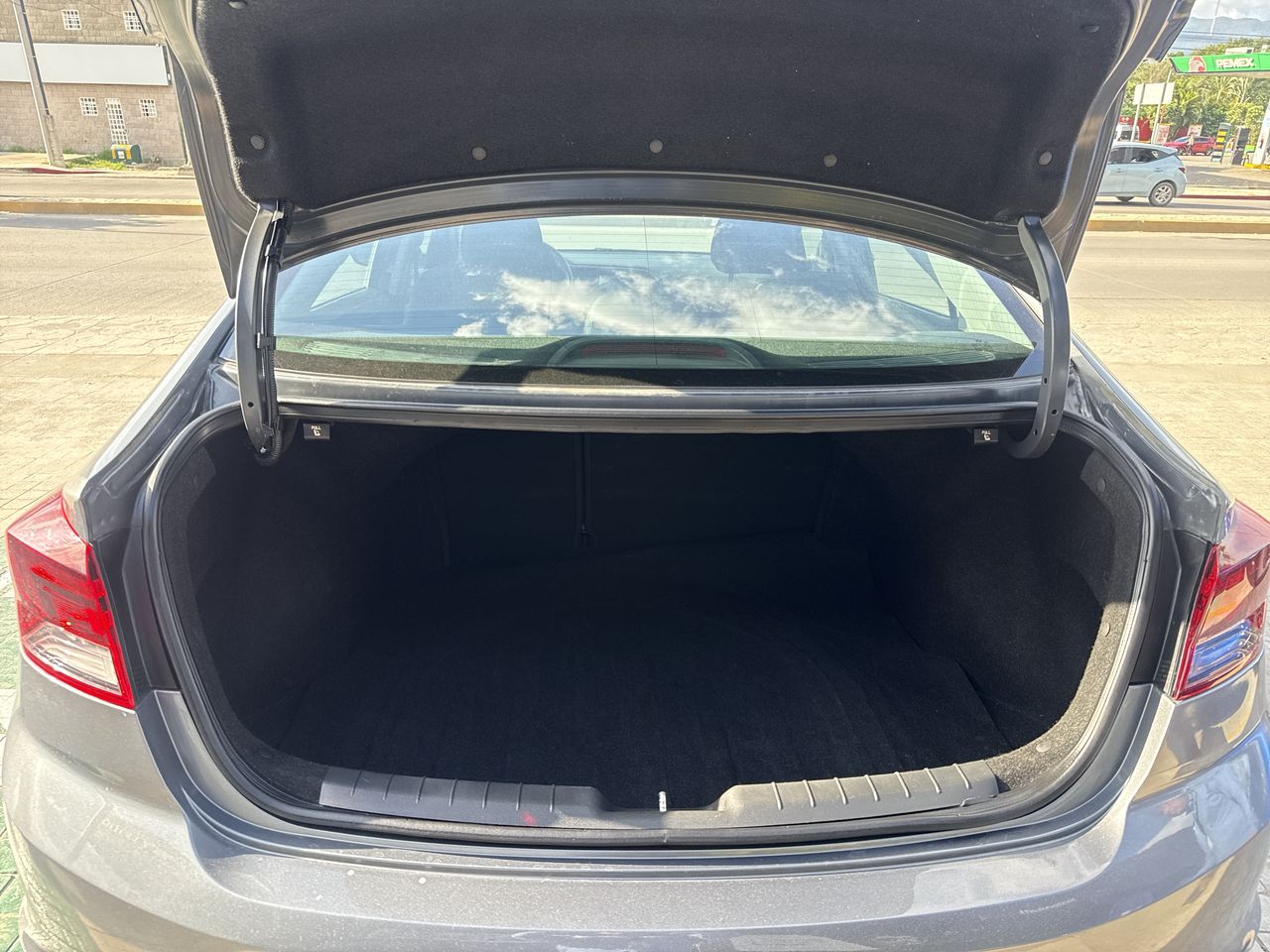 2020 Hyundai Elantra 2.0 Gls Premium At