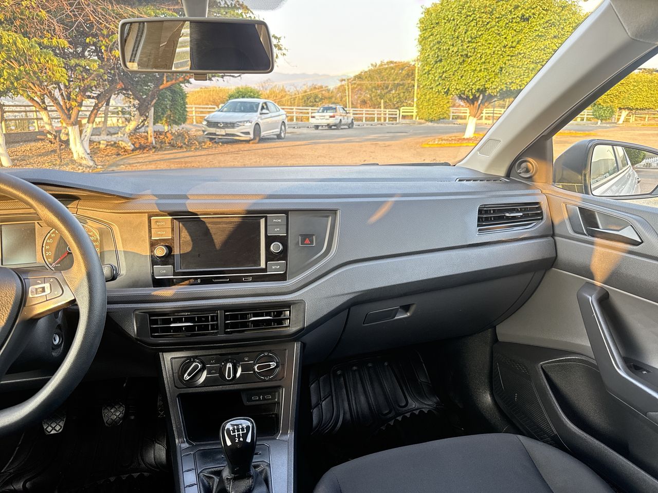 2024 Volkswagen Polo 1.6 Track Mt