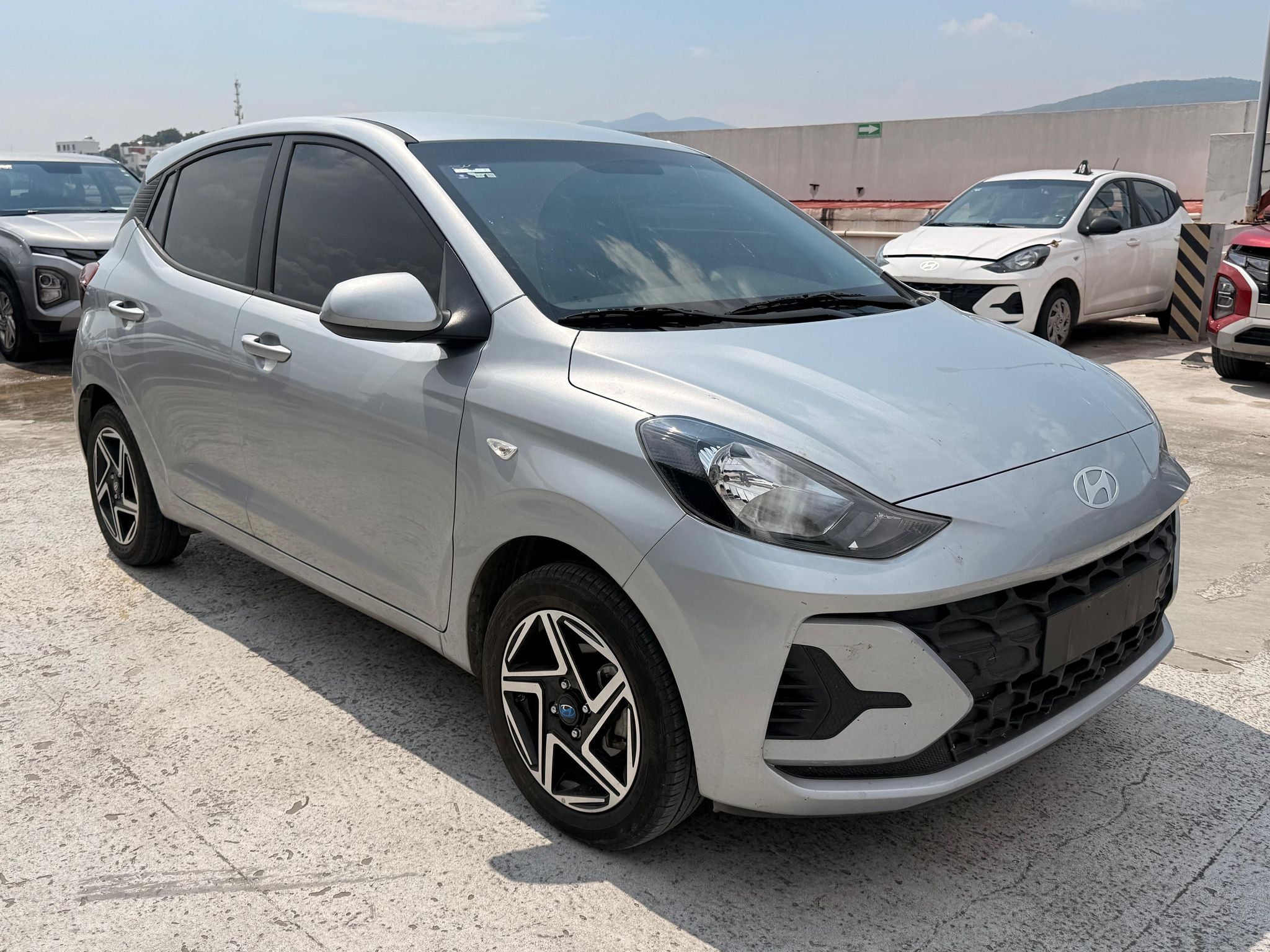 2025 Hyundai Grand i10 1.2 Gl Mid Sedan Mt