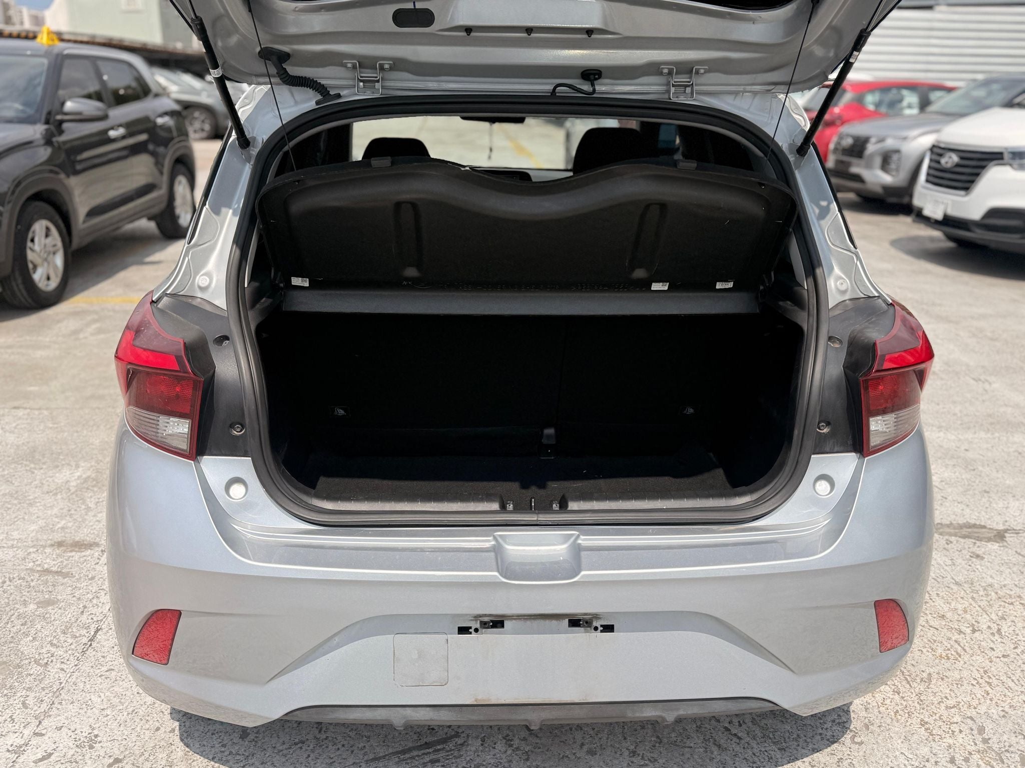 2025 Hyundai Grand i10 1.2 Gl Mid Sedan Mt