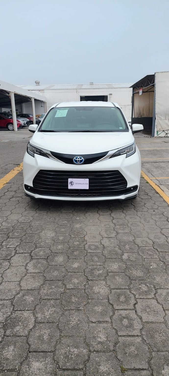 2021 Toyota Sienna 2.5 Le Hev At