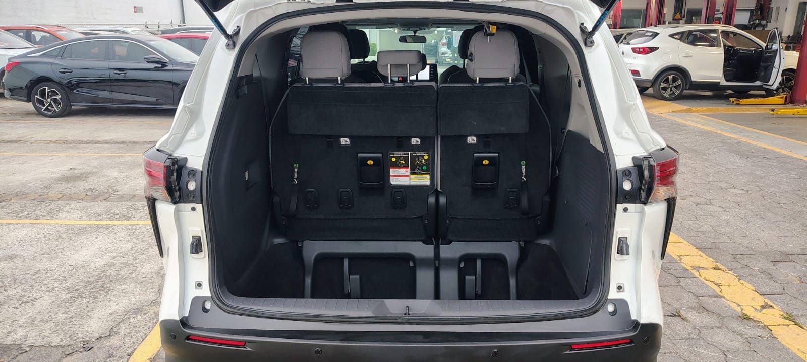 2021 Toyota Sienna 2.5 Le Hev At