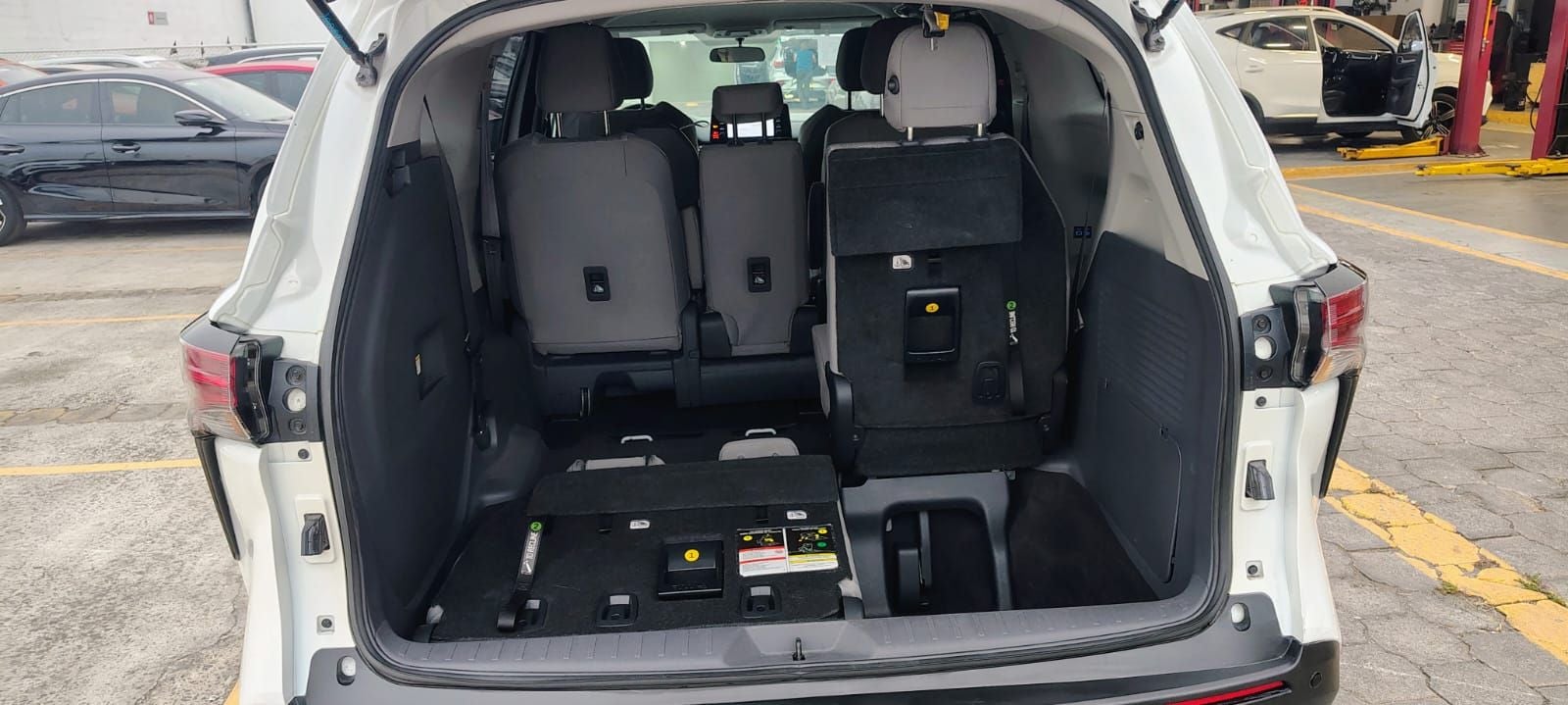 2021 Toyota Sienna 2.5 Le Hev At