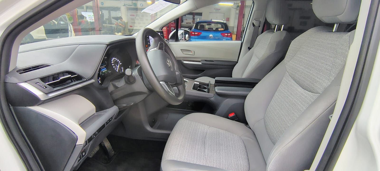 2021 Toyota Sienna 2.5 Le Hev At