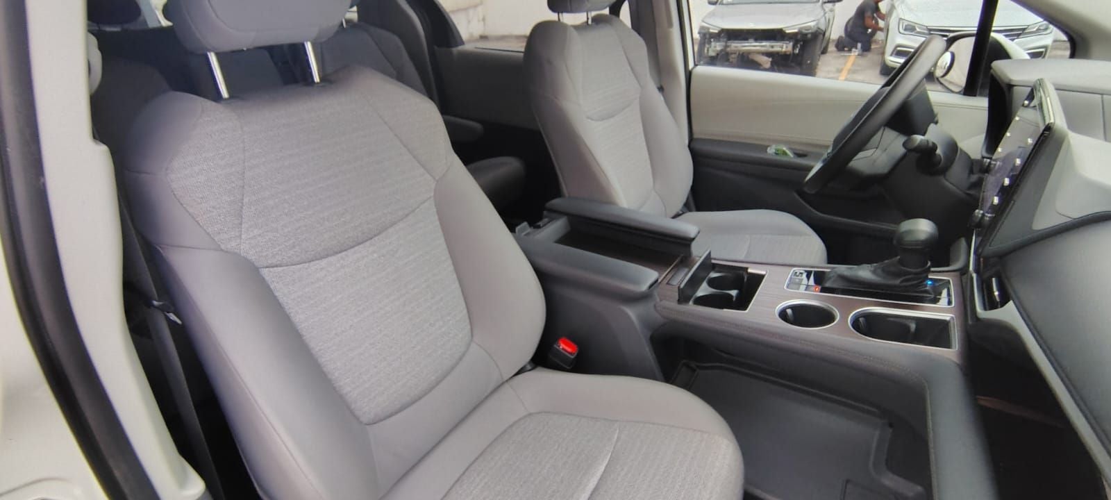 2021 Toyota Sienna 2.5 Le Hev At