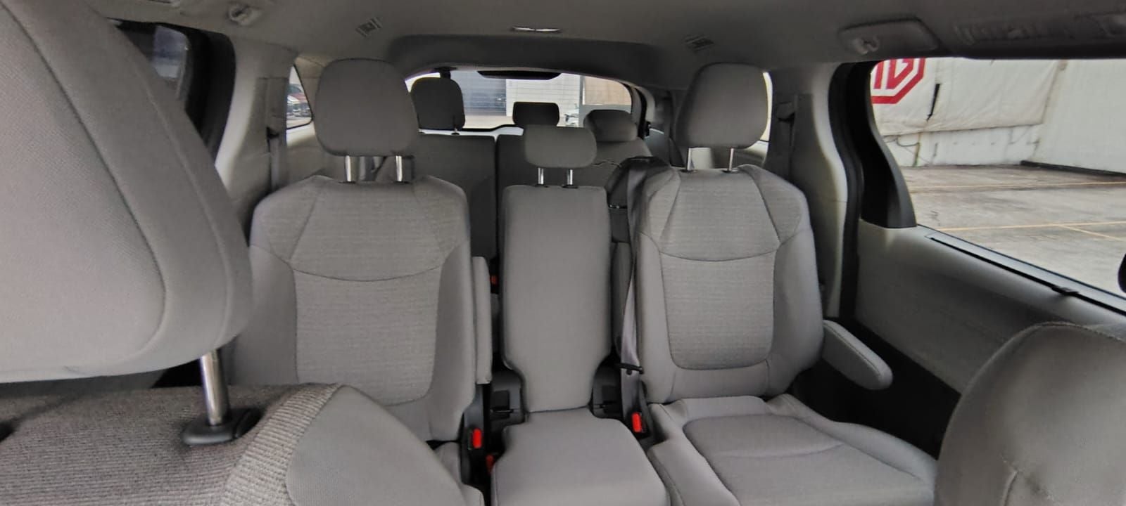 2021 Toyota Sienna 2.5 Le Hev At