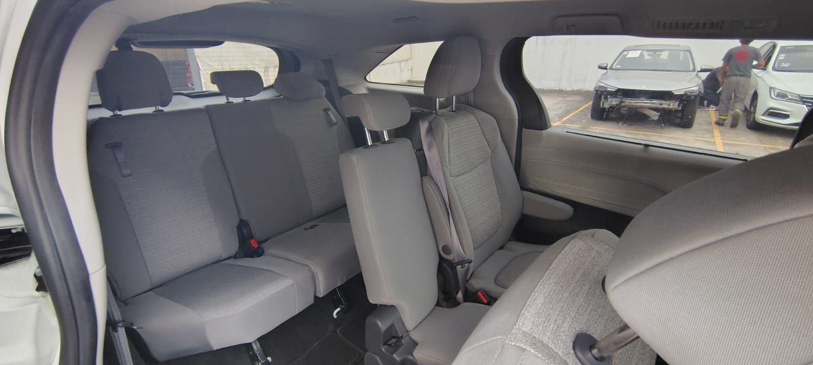 2021 Toyota Sienna 2.5 Le Hev At