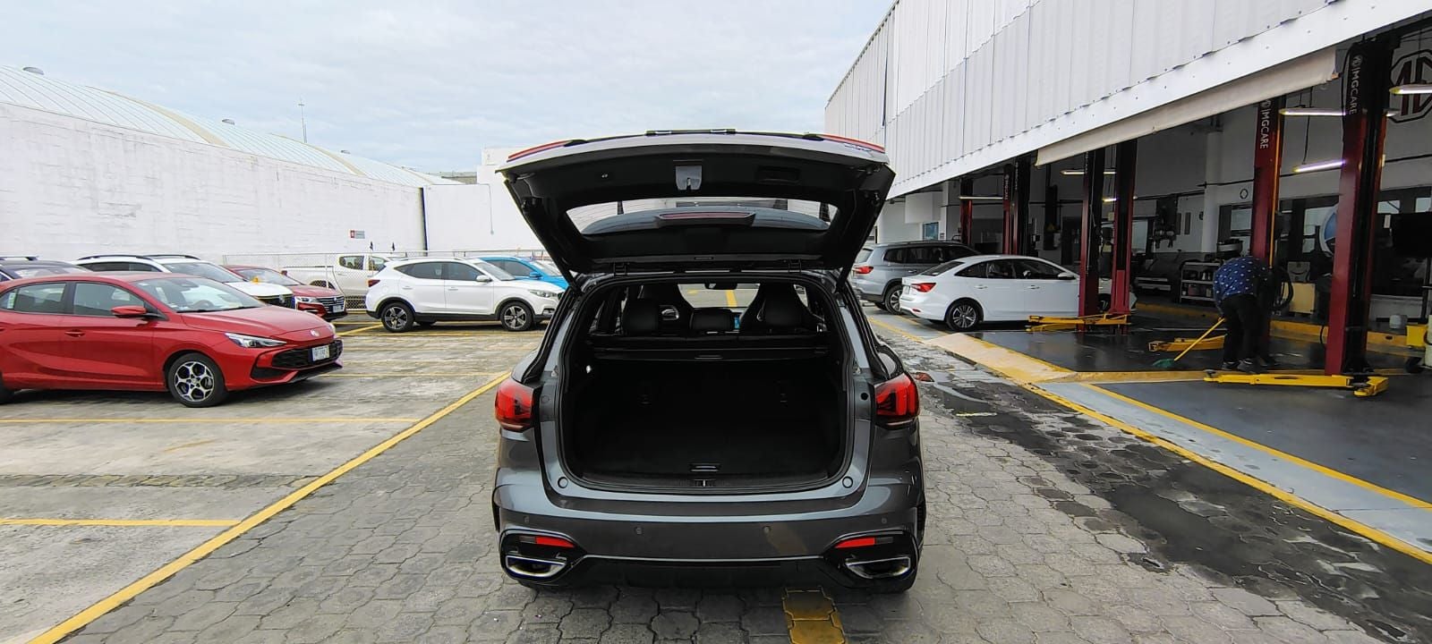 2024 MG MG HS 1.5 Trophy Pack At