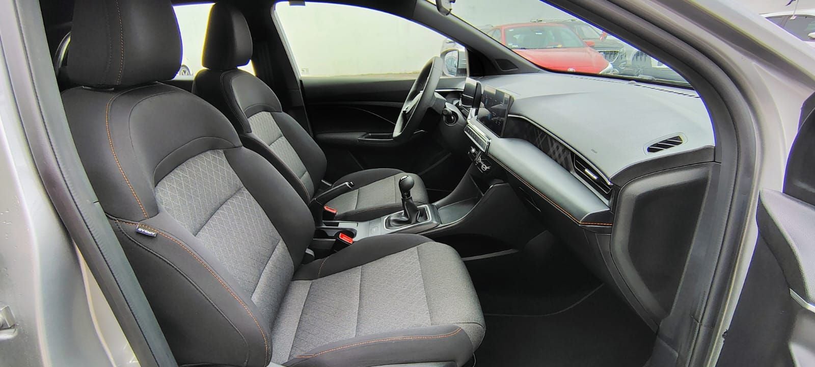 2025 MG MG 3 1.5 Style HB Mt