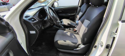 2022 Mitsubishi L200 2.4 Glx Cabina Doble 4x2 Mt