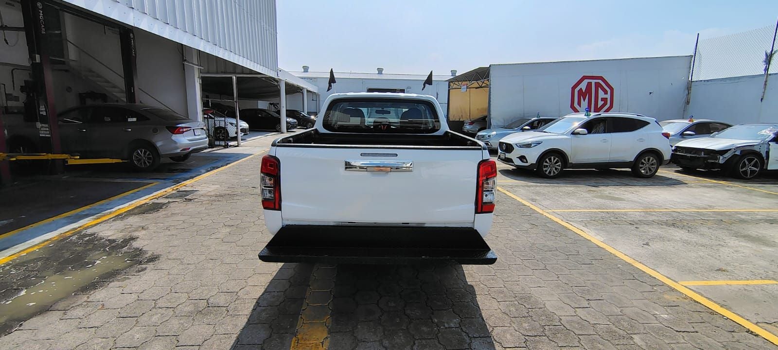 2022 Mitsubishi L200 2.4 Glx Cabina Doble 4x2 Mt