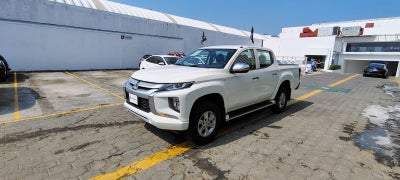 2022 Mitsubishi L200 2.4 Glx Cabina Doble 4x2 Mt