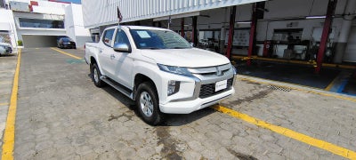 2022 Mitsubishi L200 2.4 Glx Cabina Doble 4x2 Mt