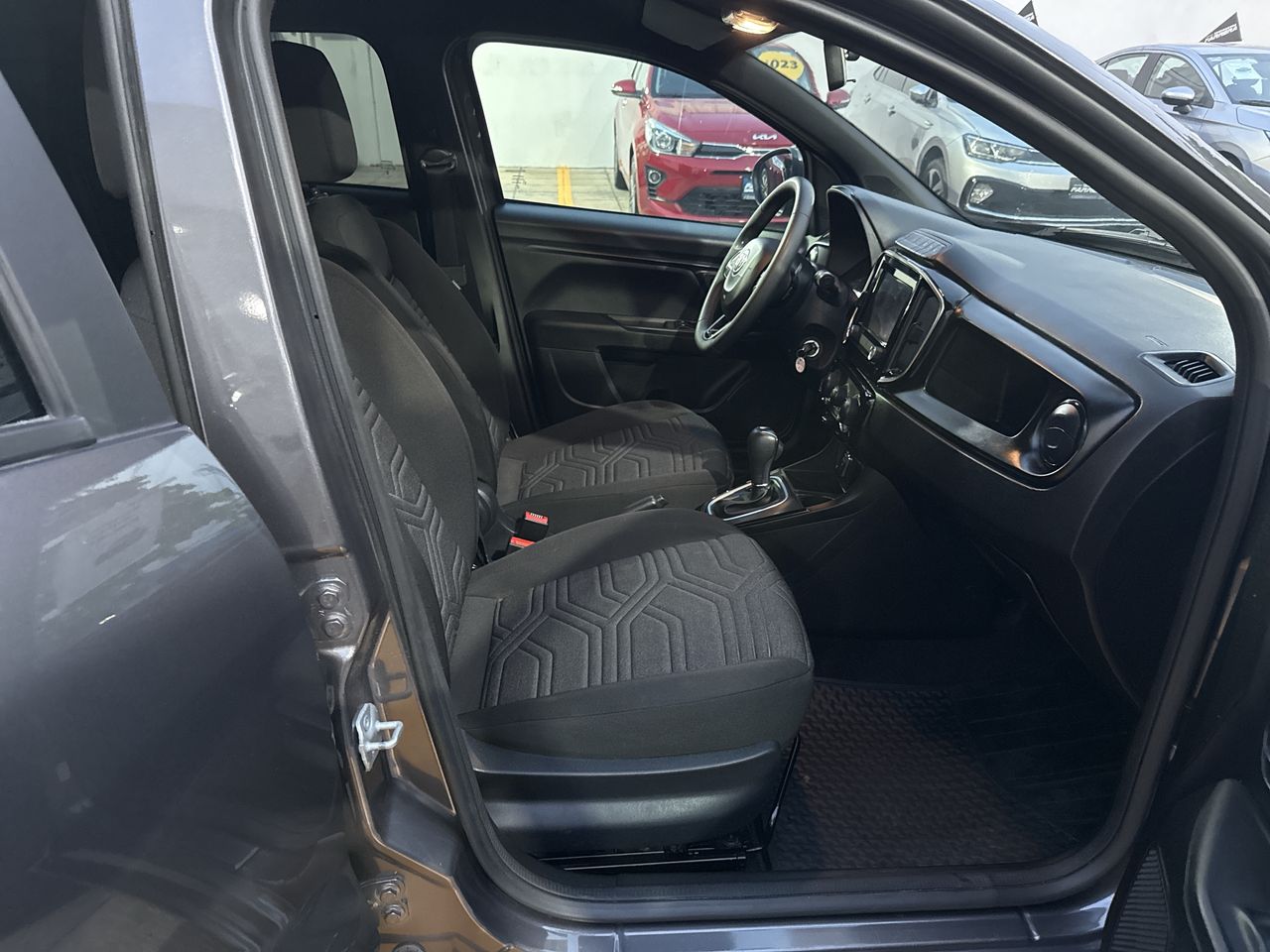 2025 RAM 700 1.3 Bighorn At