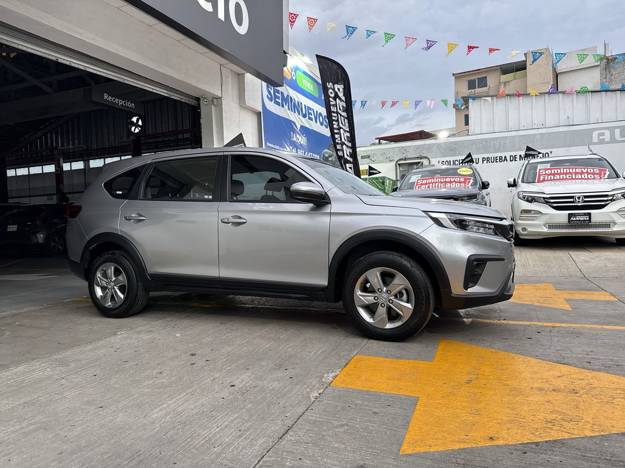 2025 Honda BR-V 1.5 Uniq At