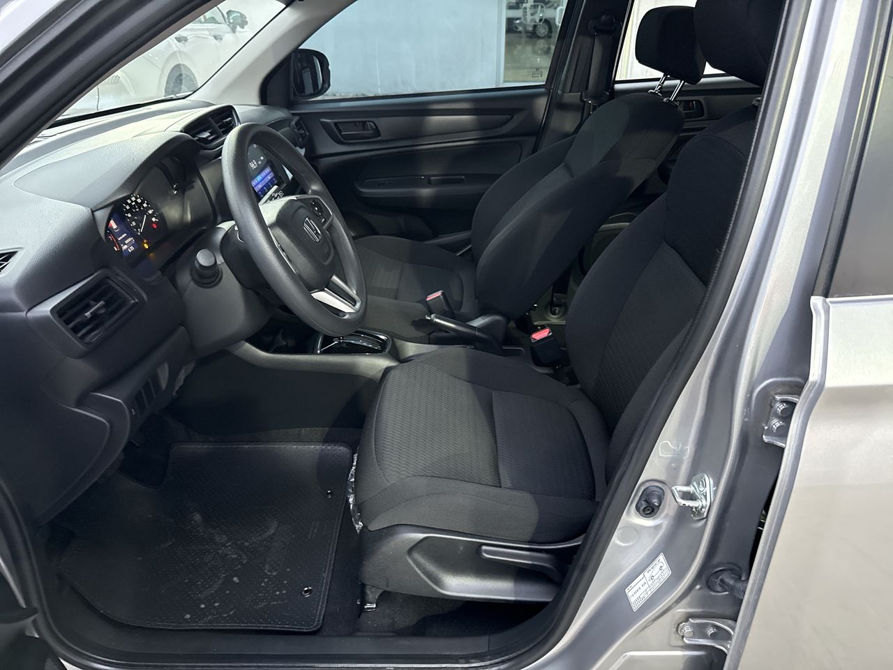 2025 Honda BR-V 1.5 Uniq At