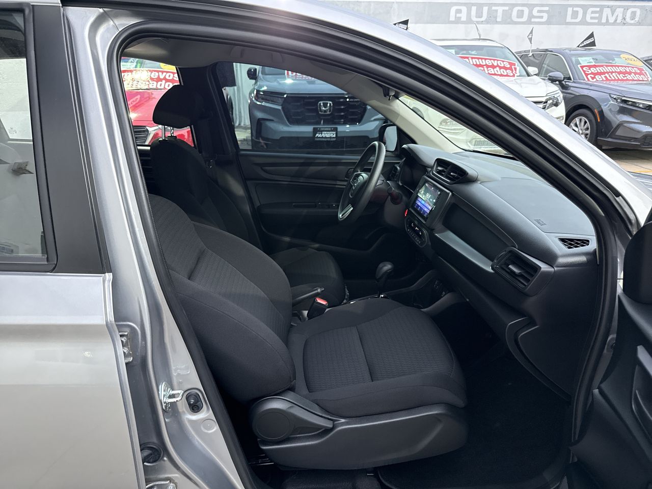 2025 Honda BR-V 1.5 Uniq At