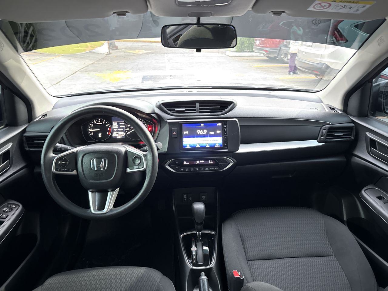 2025 Honda BR-V 1.5 Uniq At