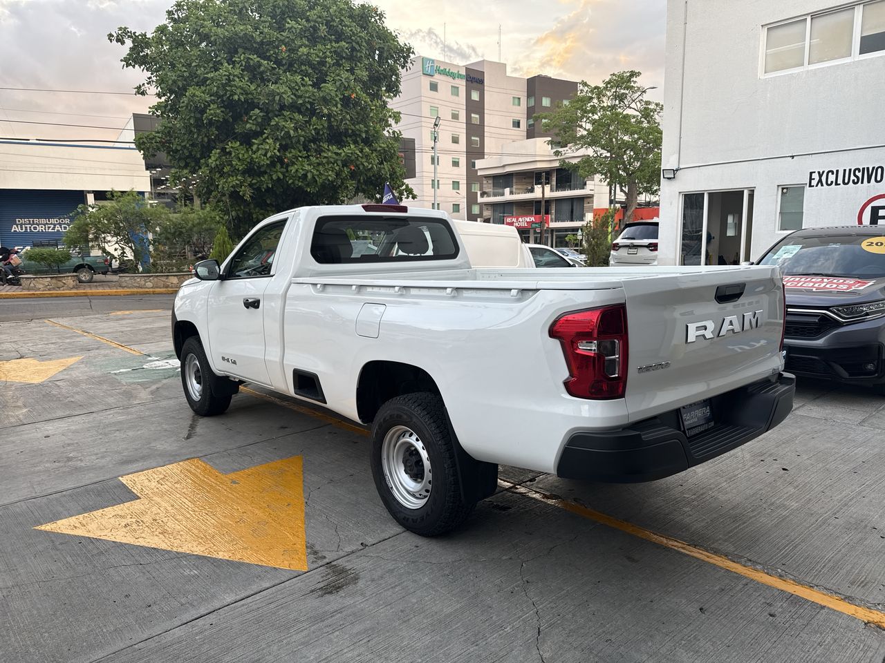 2025 RAM 1200 2.4 Tradesman Regular Cab Mt