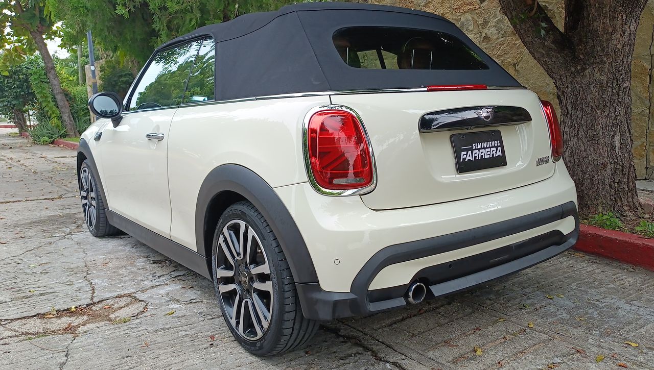 2022 MINI Cooper Convertible Iconic At