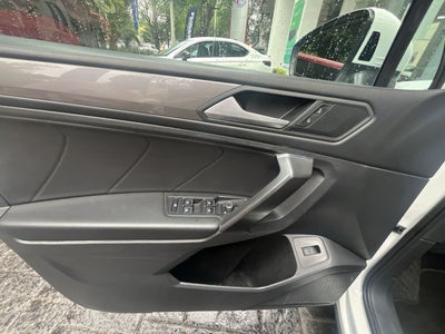 2022 Volkswagen Tiguan 1.4 R-Line 5p At