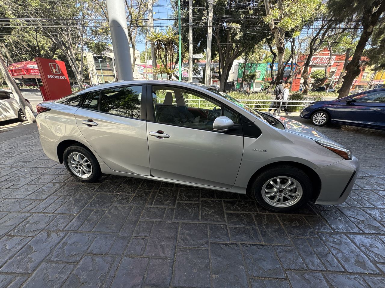 2021 Toyota Prius 1.8 Base Hibrido Cvt