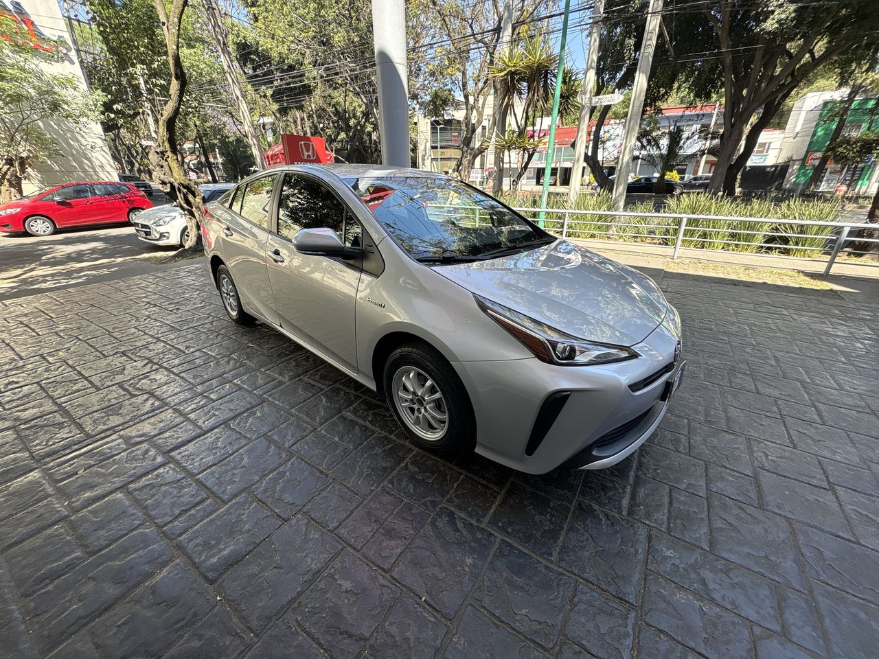 2021 Toyota Prius 1.8 Base Hibrido Cvt