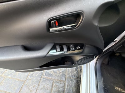 2021 Toyota Prius 1.8 Base Hibrido Cvt