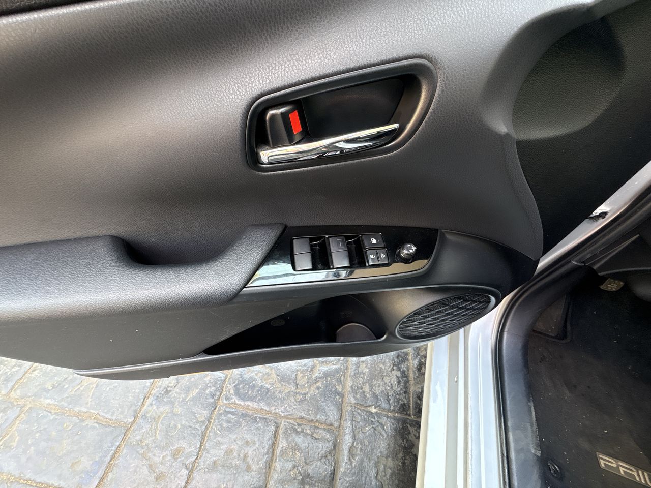 2021 Toyota Prius 1.8 Base Hibrido Cvt