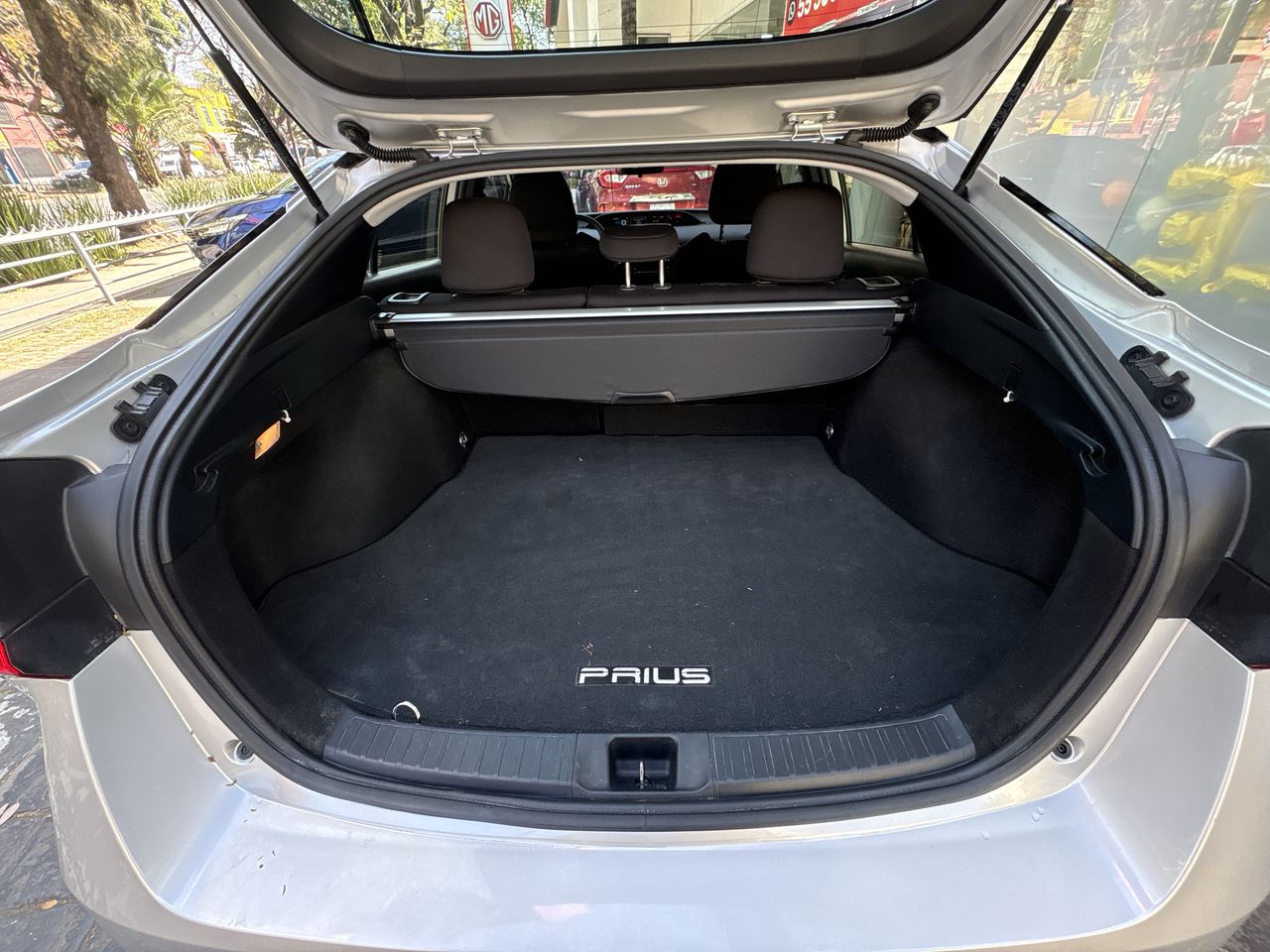 2021 Toyota Prius 1.8 Base Hibrido Cvt