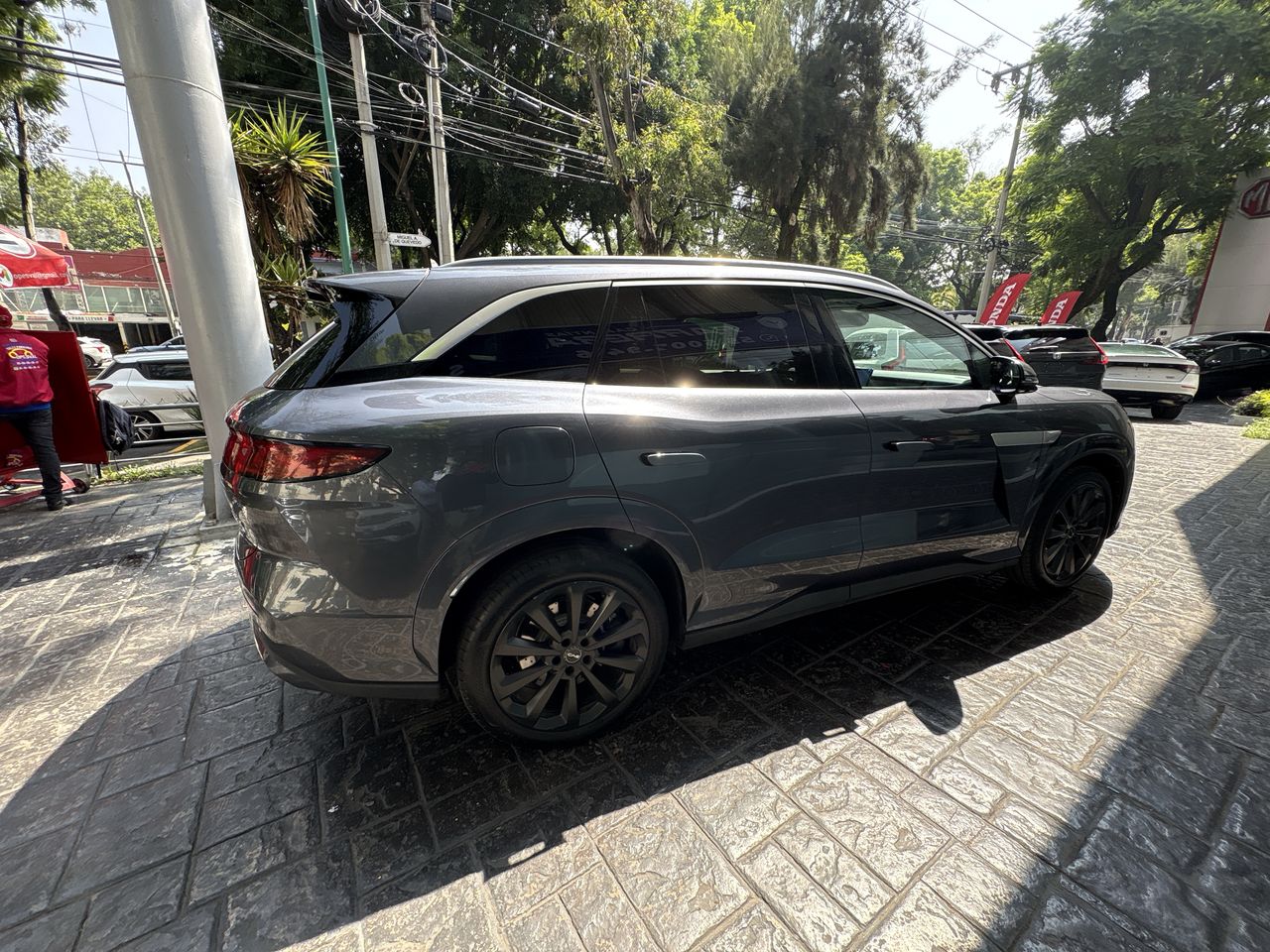 2026 BYD Atto 8 DM-p At