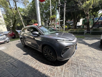 2026 BYD Atto 8 DM-p At