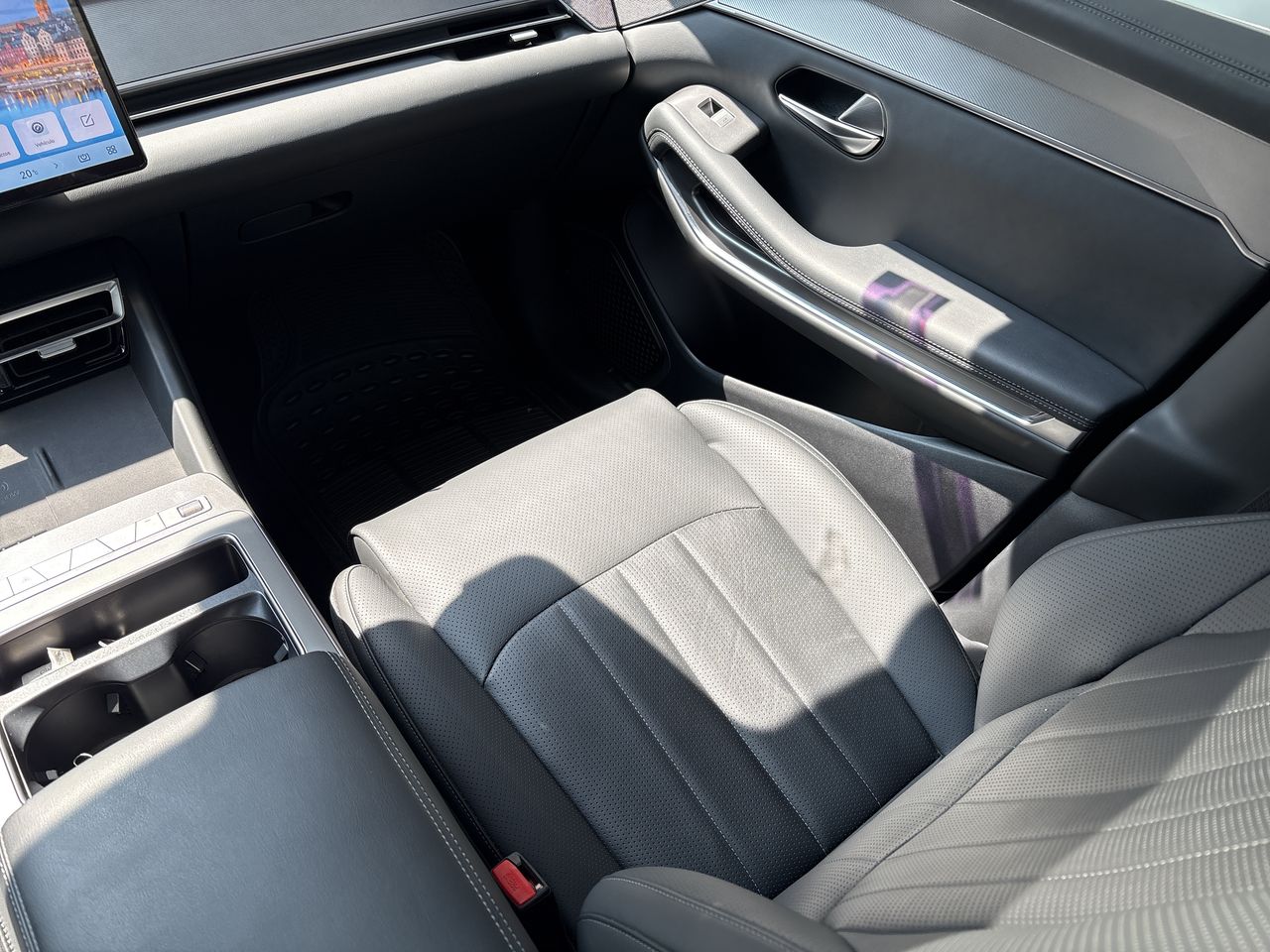 2026 BYD Atto 8 DM-p At