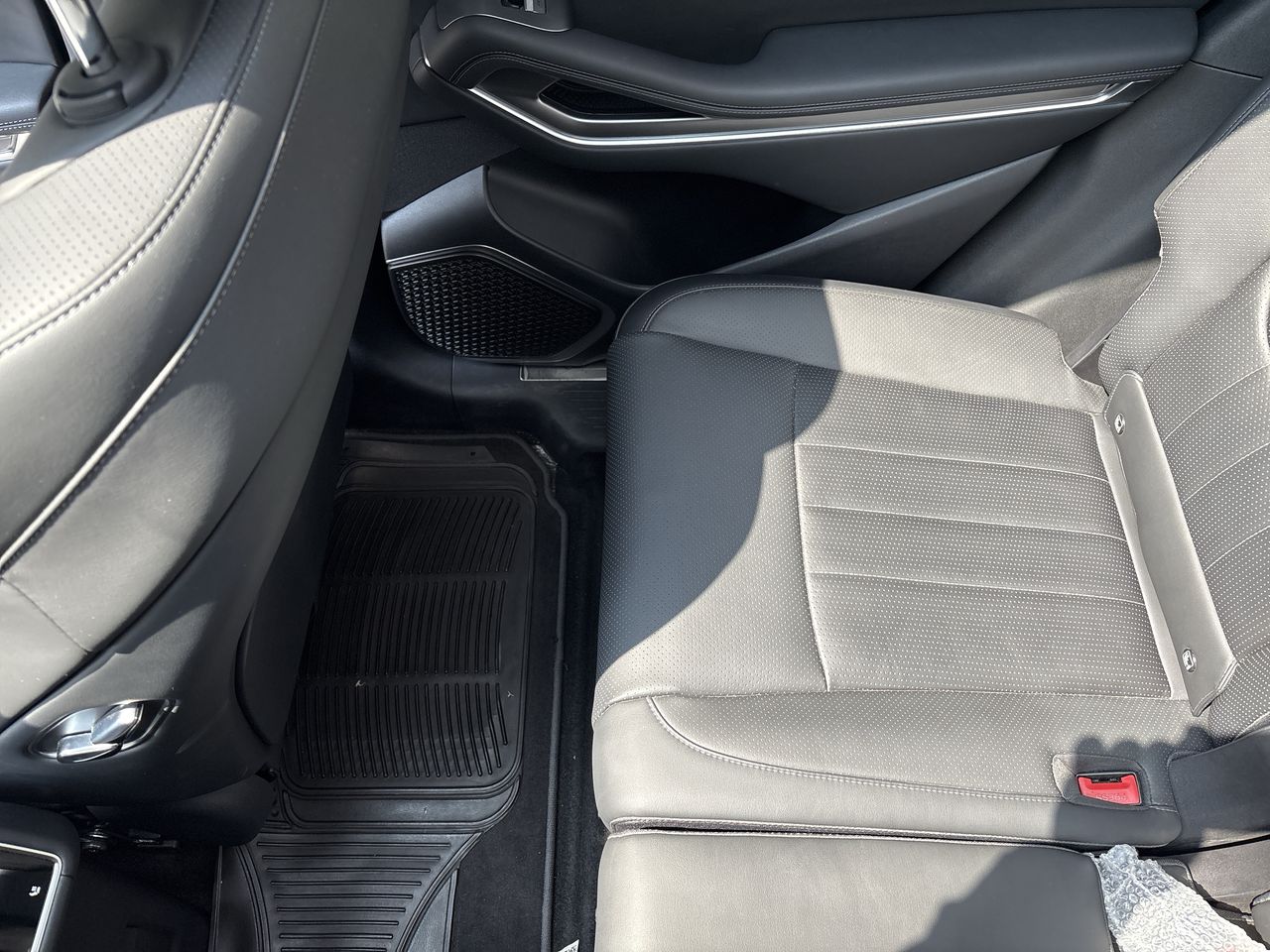 2026 BYD Atto 8 DM-p At