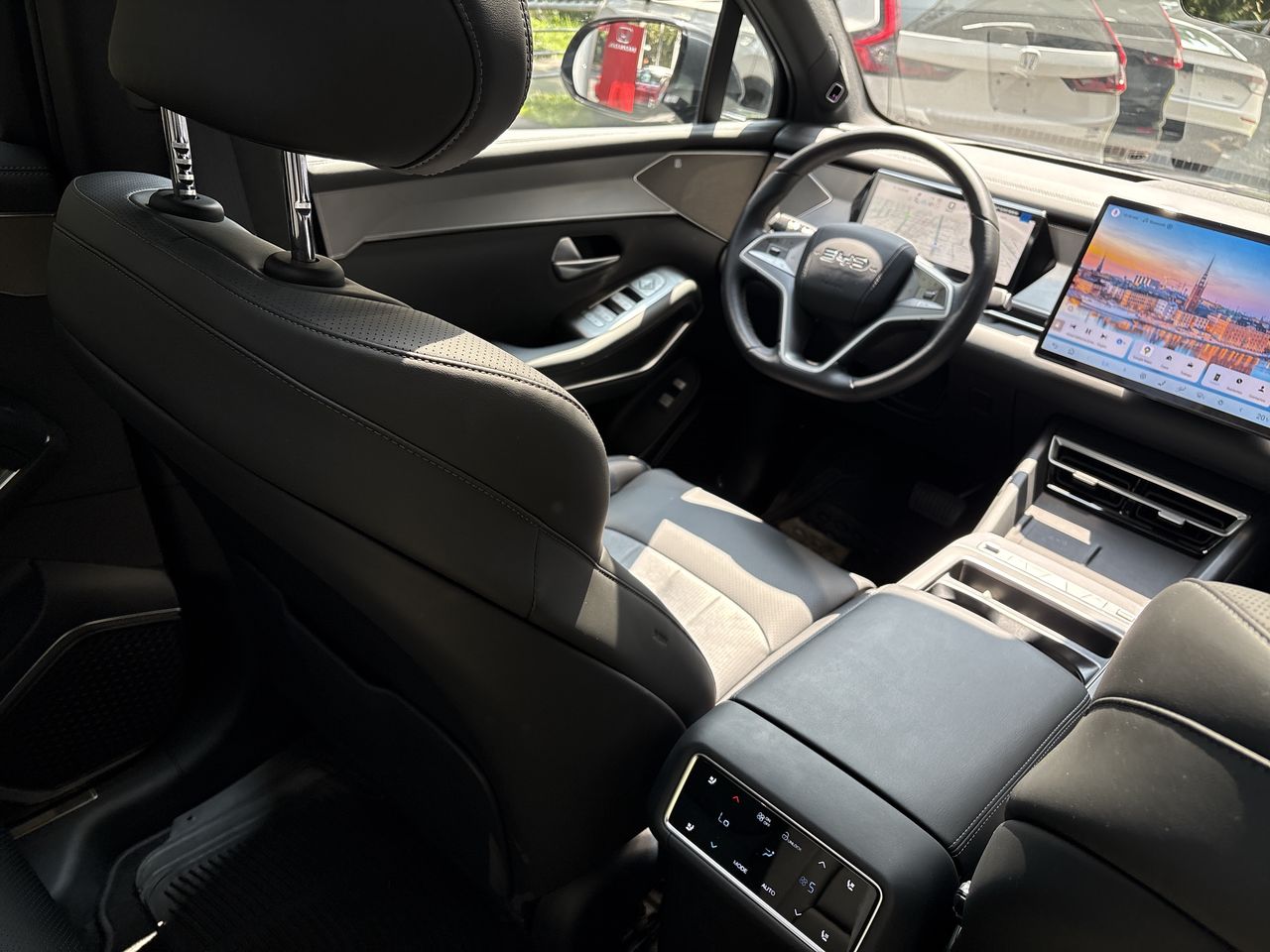 2026 BYD Atto 8 DM-p At