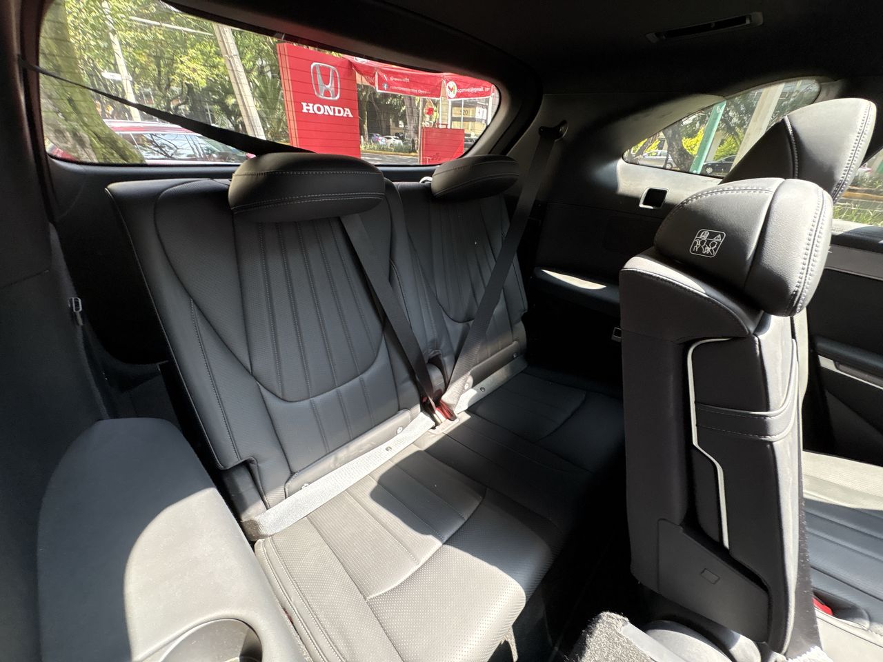 2026 BYD Atto 8 DM-p At