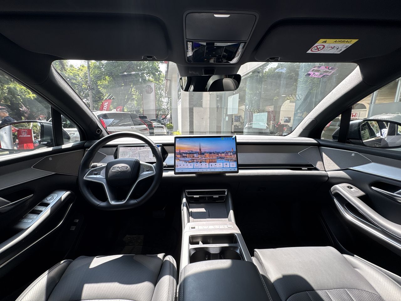 2026 BYD Atto 8 DM-p At