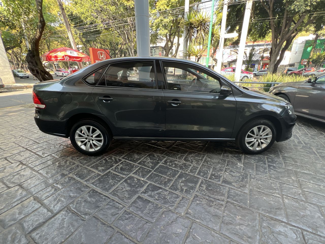 2017 Volkswagen Vento 1.6 Comfortline At