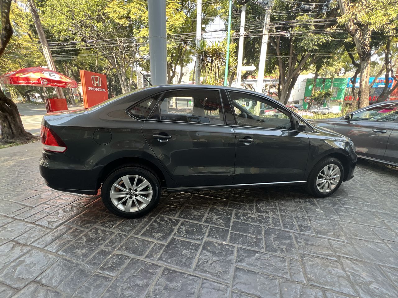 2017 Volkswagen Vento 1.6 Comfortline At