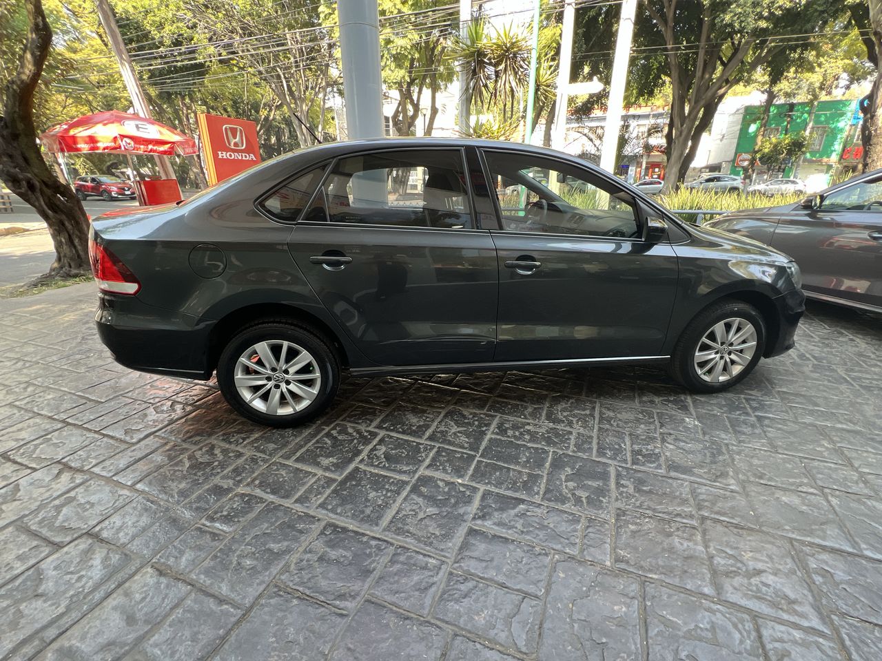 2017 Volkswagen Vento 1.6 Comfortline At