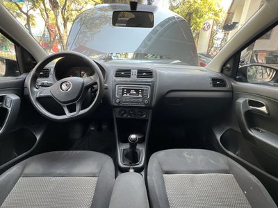 2017 Volkswagen Vento 1.6 Comfortline At