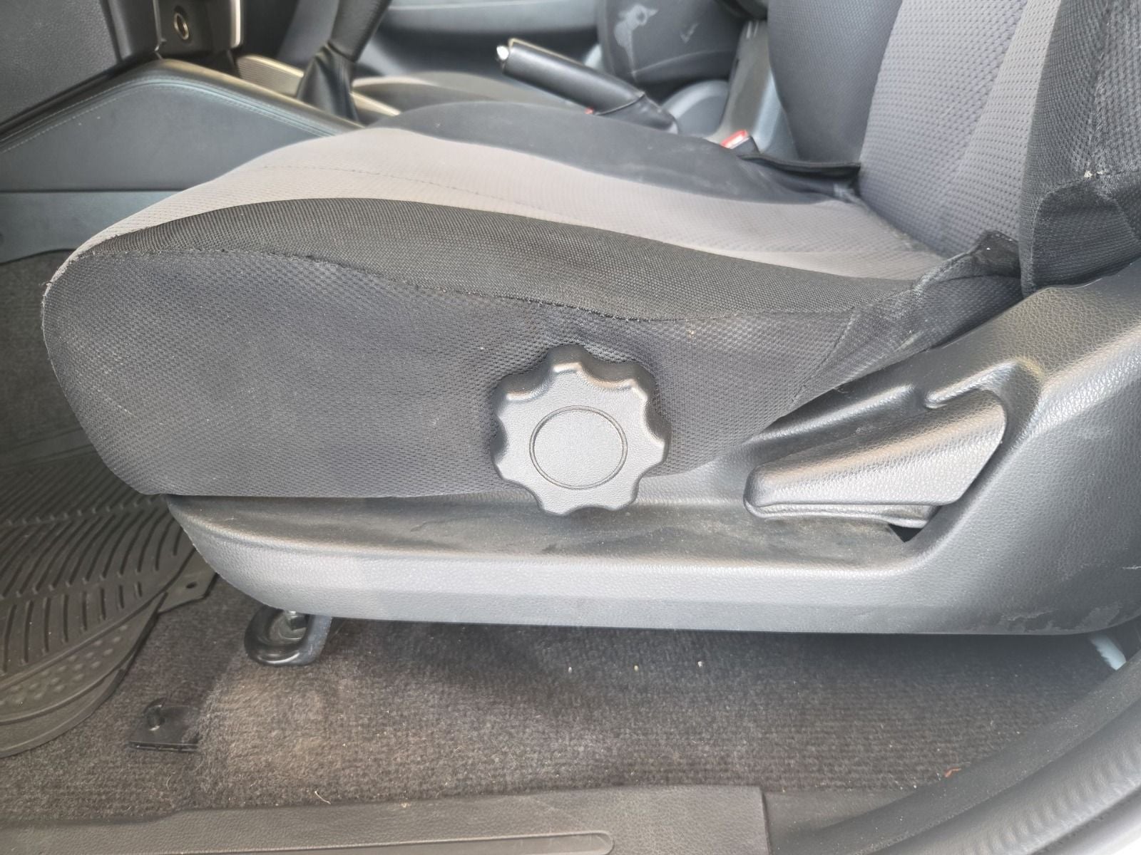 2021 Mitsubishi L200 2.4 Glx Cabina Doble 4x2 Mt