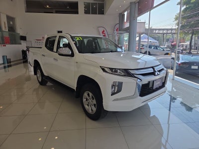 2021 Mitsubishi L200 2.4 Glx Cabina Doble 4x2 Mt