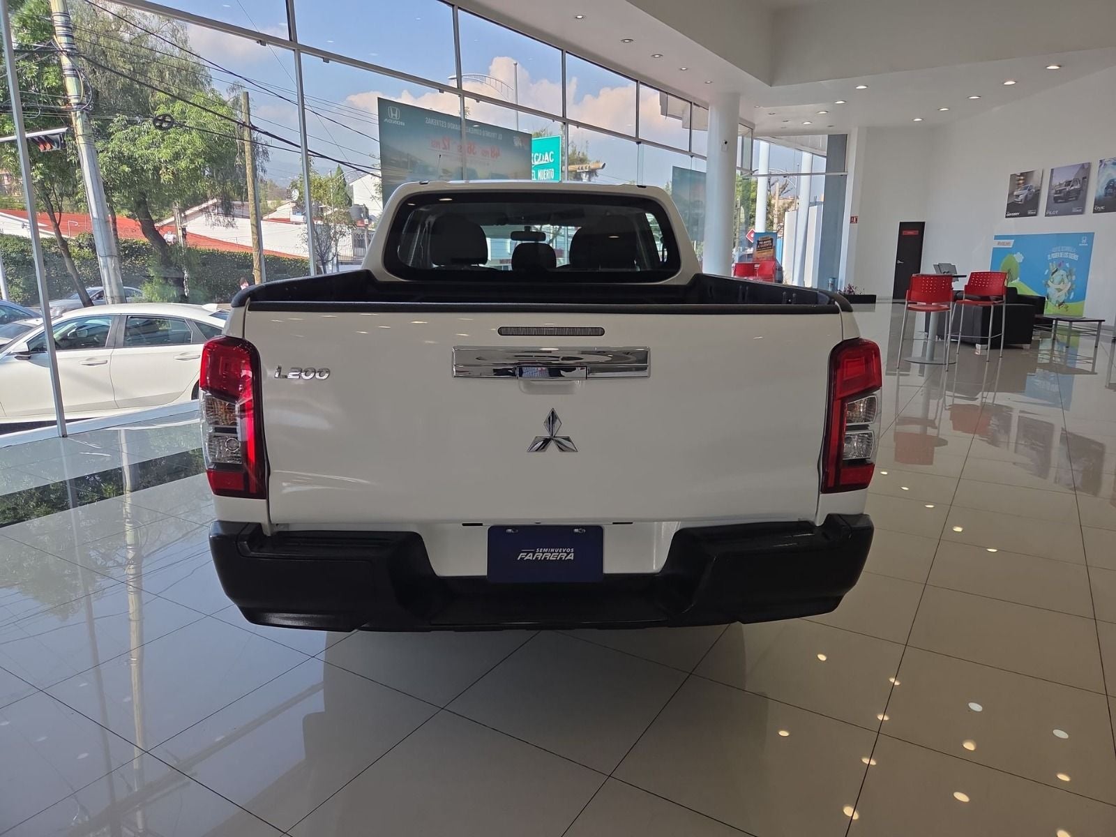 2022 Mitsubishi L200 2.4 GLX 4x2 Mt