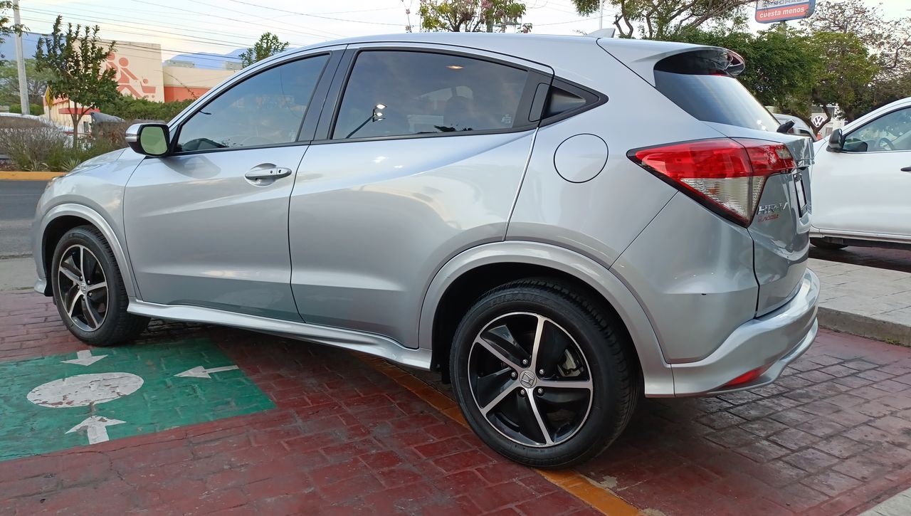 2019 Honda HR-V 1.8 Touring Piel Qc Cvt