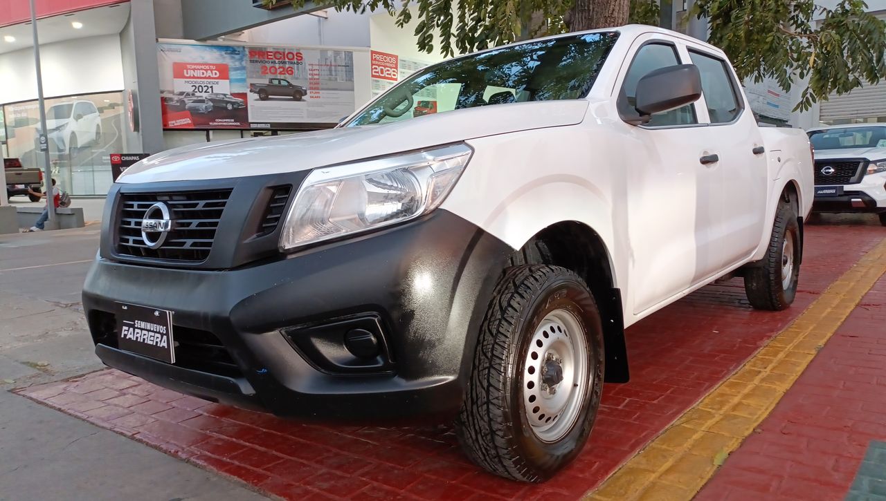 2020 Nissan NP300 Doble Cabina 2.5 SE Paq Seguridad Mt
