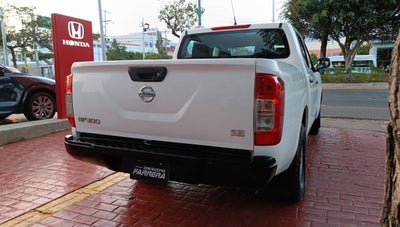 2020 Nissan NP300 Doble Cabina 2.5 SE Paq Seguridad Mt