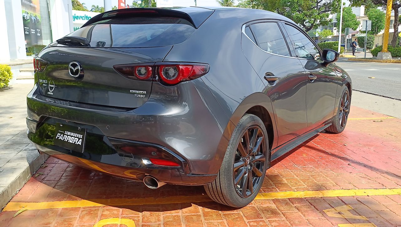 2022 Mazda Mazda 3 2.5 Signature Hb At
