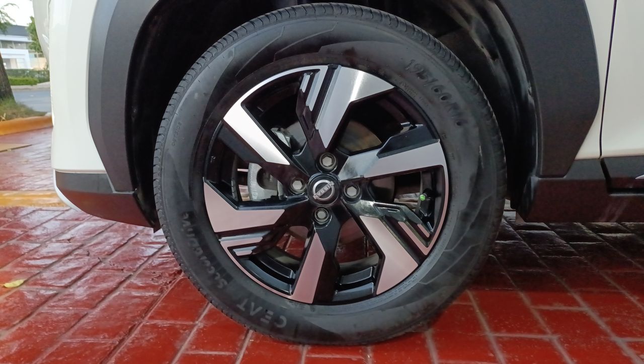 2025 Nissan Magnite 1.0 Exclusive Mt