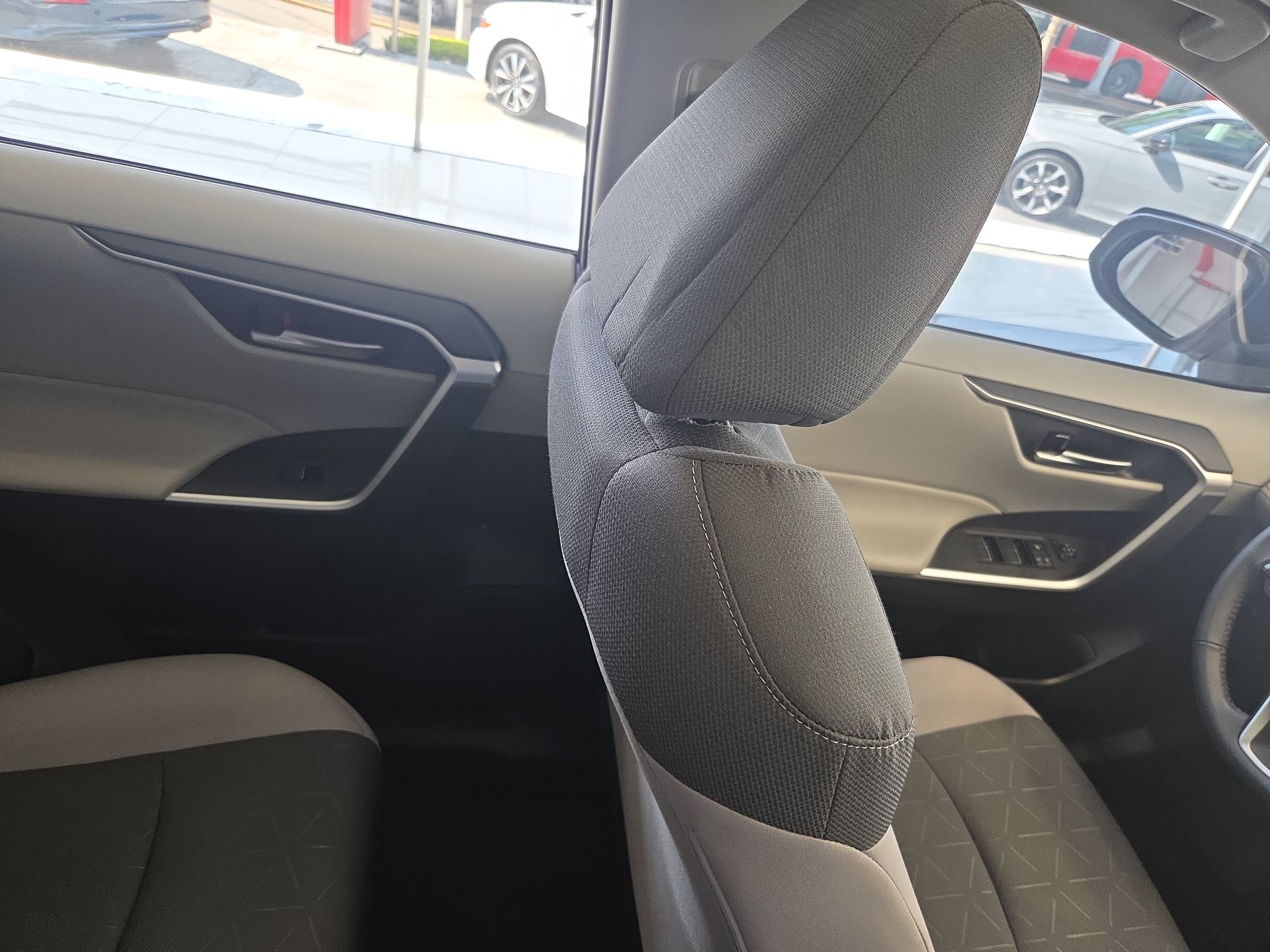 2025 Toyota RAV4 2.5 Xle At